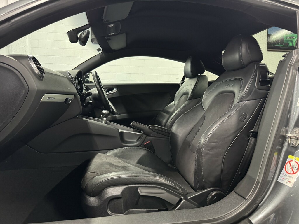 Audi TT 2.0 Tdi Black Edition Grey #3