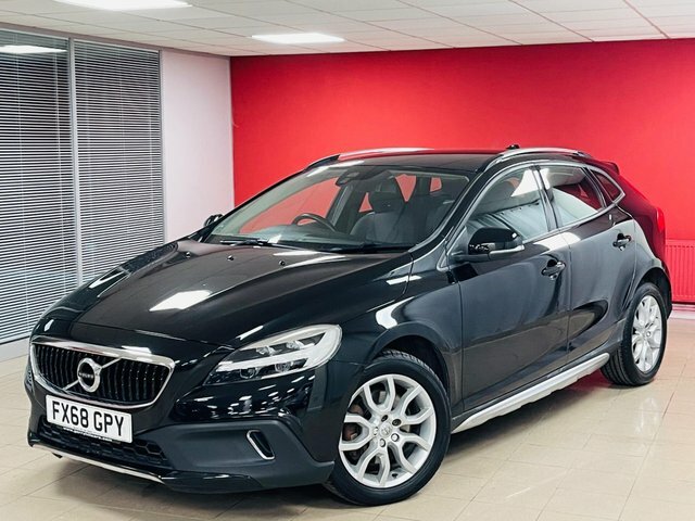 Volvo V40 Cross Country T3 Gpf Nav Plus FX68GPY Black #2