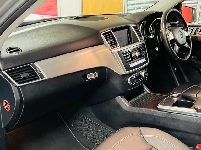 Mercedes-Benz M Class Ml350 V6 Bluetec Amg Silver #4