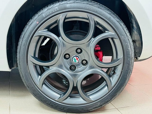 Alfa Romeo MiTo Tb Multiair Veloce Hatchback White #5