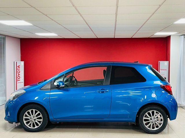 Toyota Yaris Silver #27