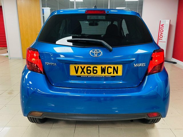 Toyota Yaris Silver #26