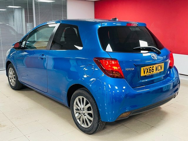 Toyota Yaris Silver #28