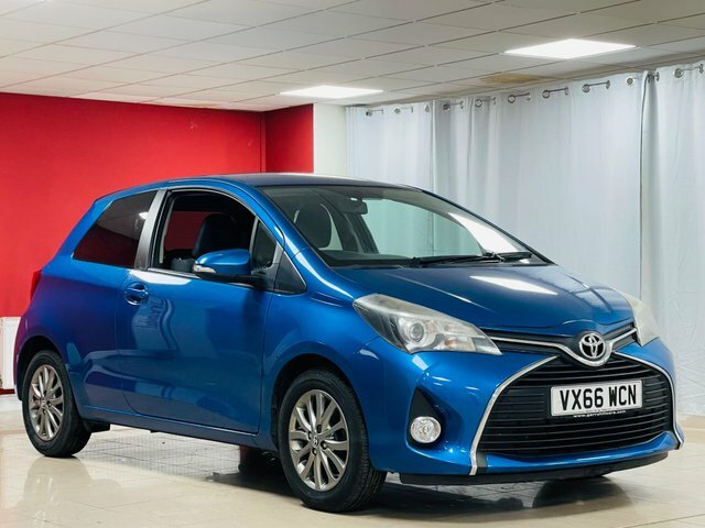 Toyota Yaris Silver #25