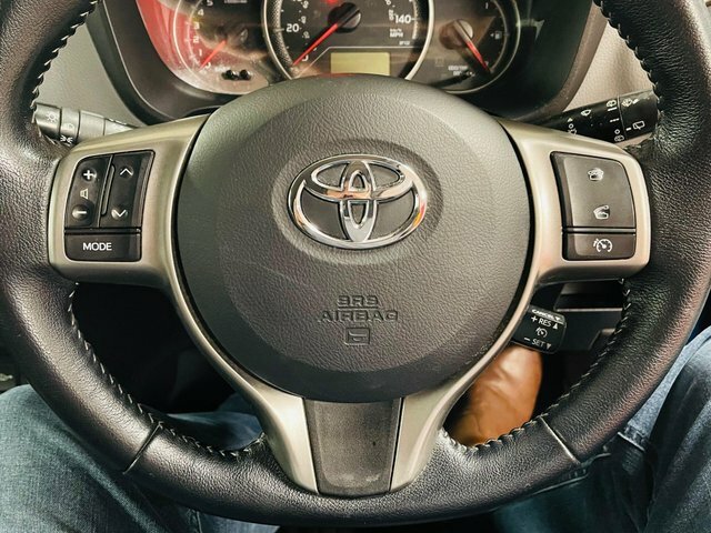 Toyota Yaris Silver #14