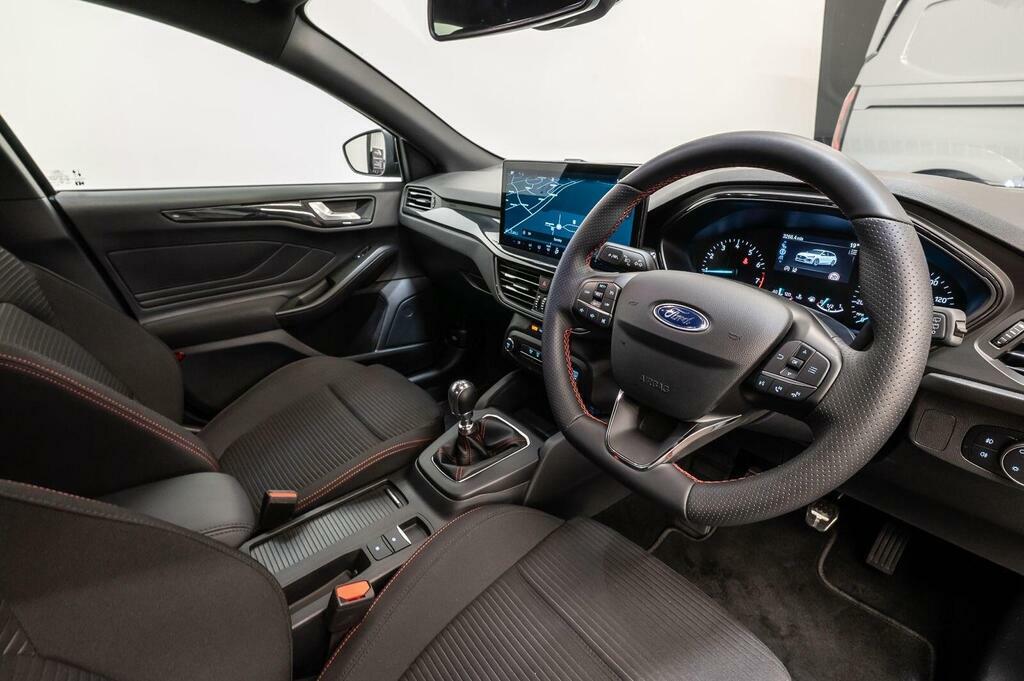 Ford Focus 2025 75 1.0 Ecoboost St-line  #2