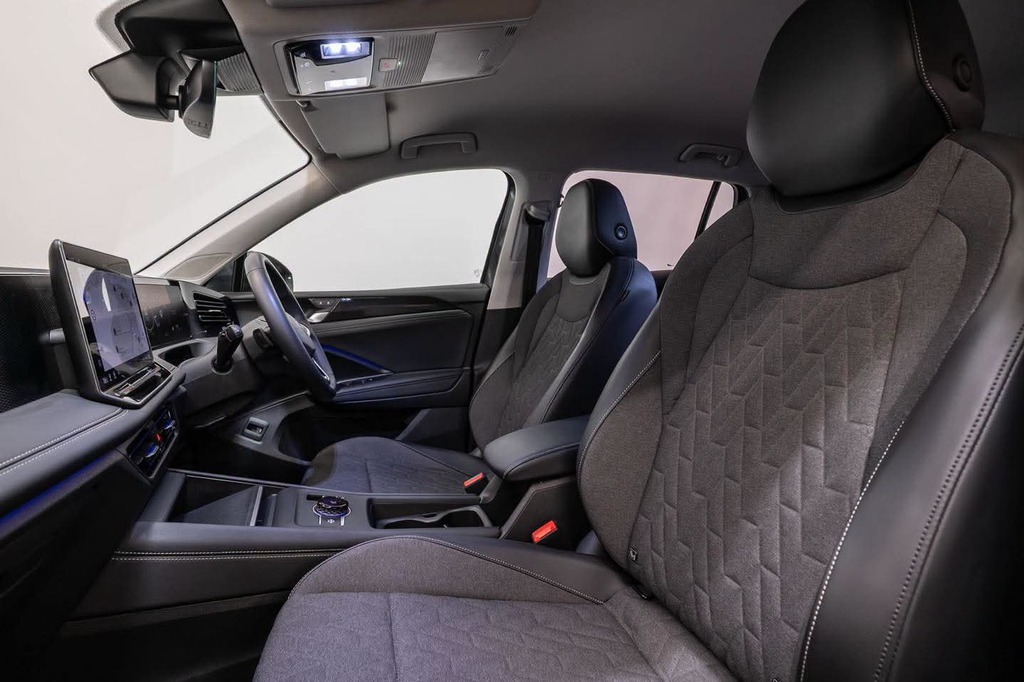Volkswagen Tiguan Black Edition Grey #8