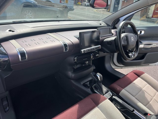 Citroen C4 Cactus 1.5 Bluehdi Flair 2018 Green #19