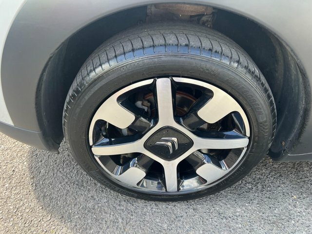 Citroen C4 Cactus 1.5 Bluehdi Flair 2018 Green #13