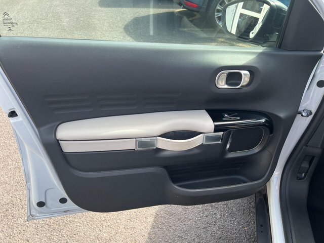 Citroen C4 Cactus 1.5 Bluehdi Flair 2018 Green #18
