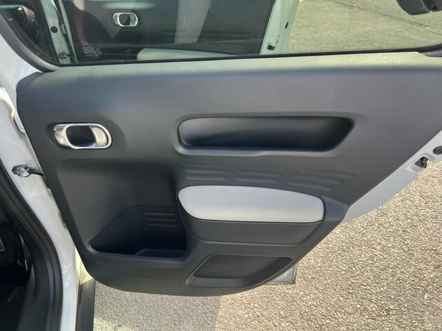 Citroen C4 Cactus 1.5 Bluehdi Flair 2018 Green #22
