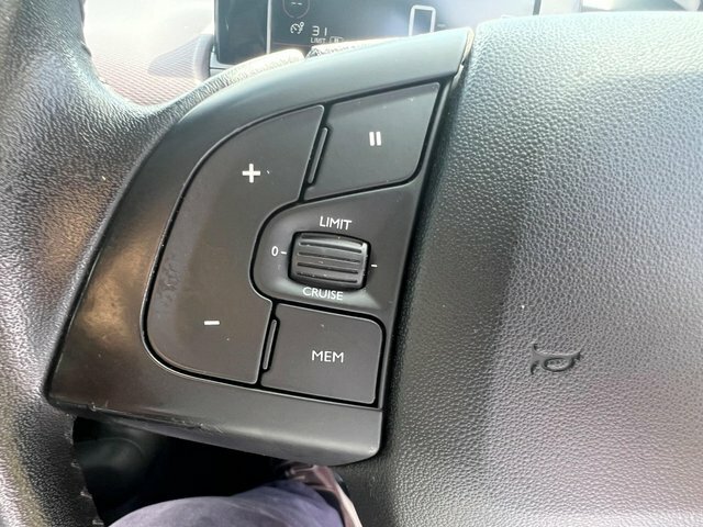 Citroen C4 Cactus 1.5 Bluehdi Flair 2018 Green #40