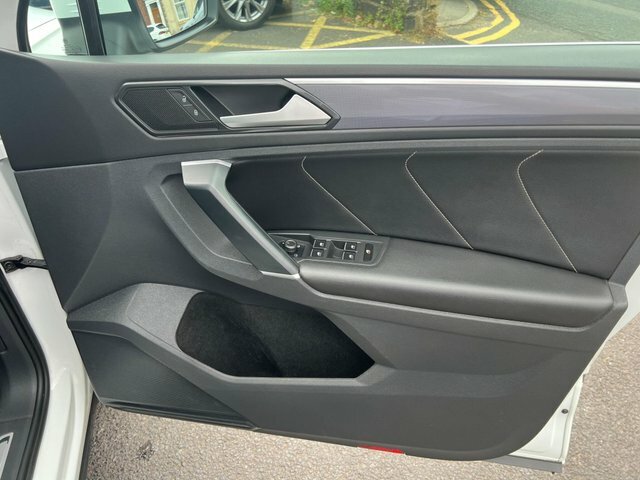 Volkswagen Tiguan Se Navigation Grey #32