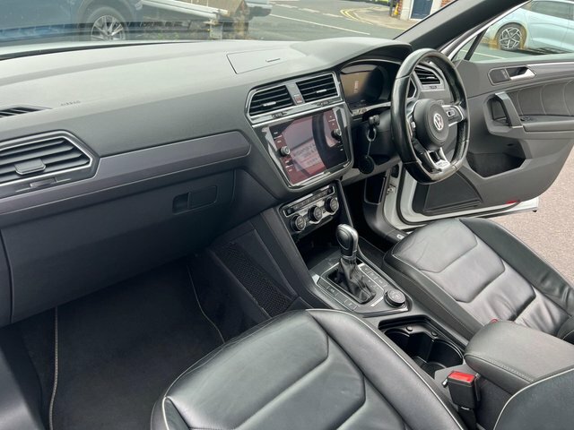 Volkswagen Tiguan Se Navigation Grey #25