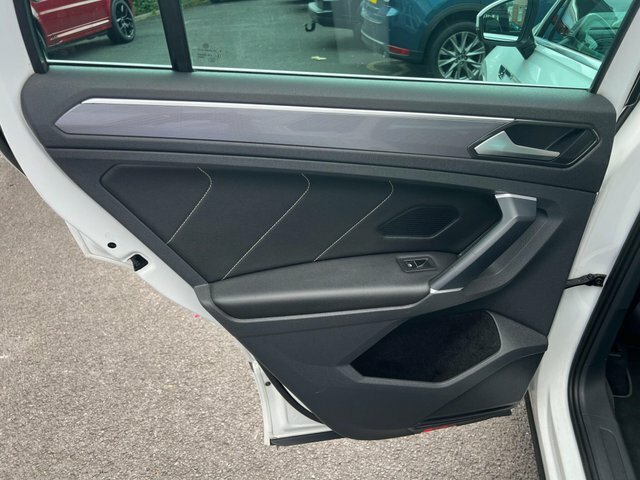 Volkswagen Tiguan Se Navigation Grey #27