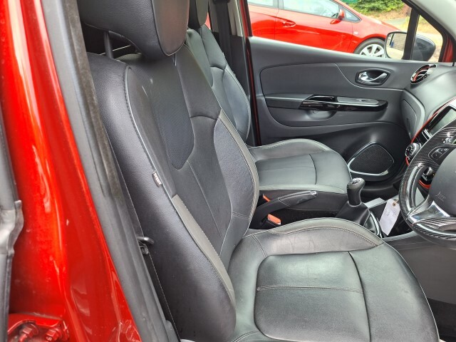 Renault Captur Dci Energy Signature Nav Suv Eur LR65LPO Red #2