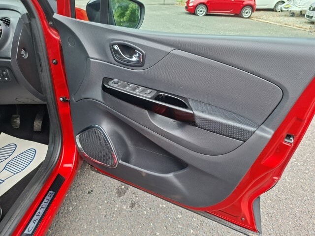 Renault Captur Dci Energy Signature Nav Suv Eur LR65LPO Red #6