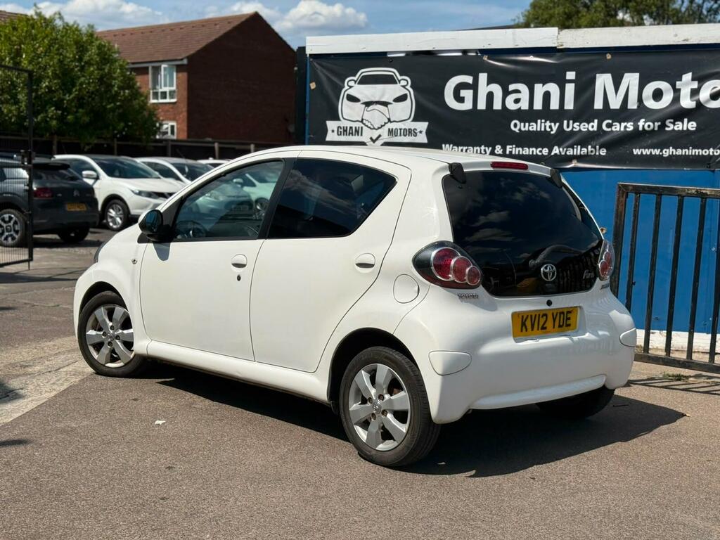 Toyota Aygo 1.0 Vvt-i Fire Euro 5 KV12YDE White #4
