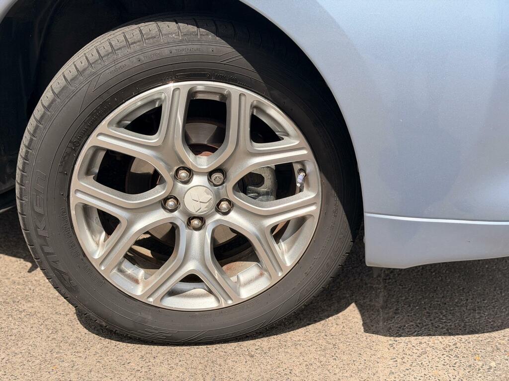 Mitsubishi Outlander Outlander Gx 4 Di-d Red #30