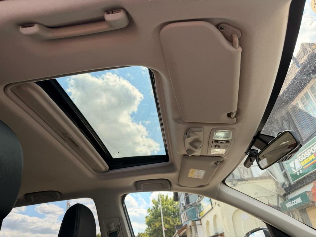 Mitsubishi Outlander Outlander Gx 4 Di-d Red #40