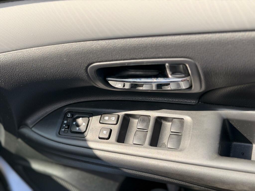 Mitsubishi Outlander Outlander Gx 4 Di-d Red #24