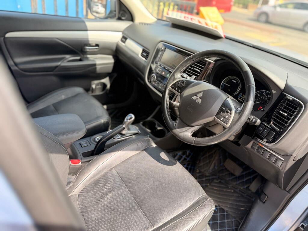 Mitsubishi Outlander Outlander Gx 4 Di-d Red #9
