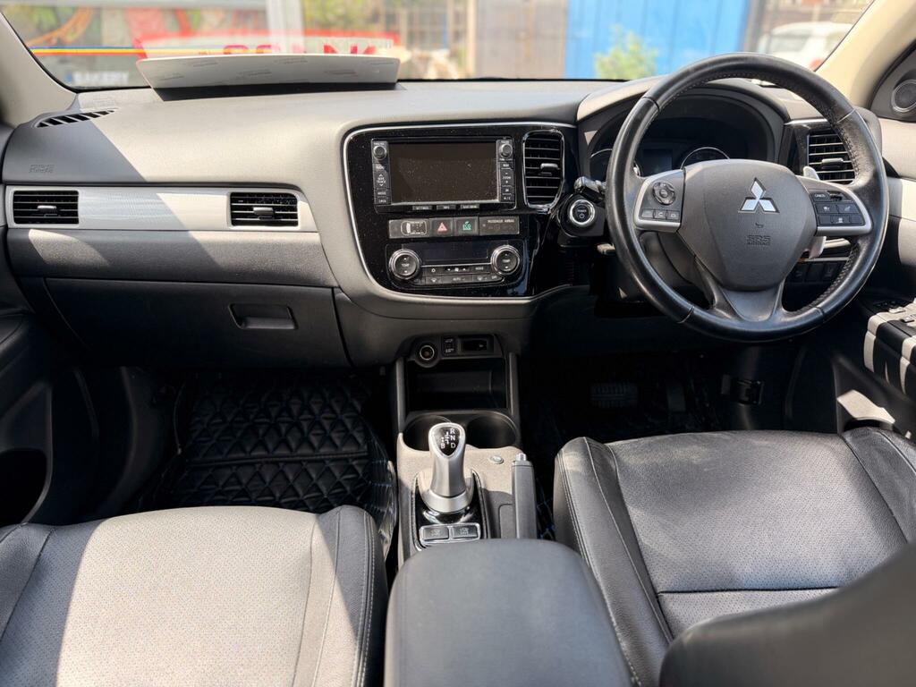 Mitsubishi Outlander Outlander Gx 4 Di-d Red #8