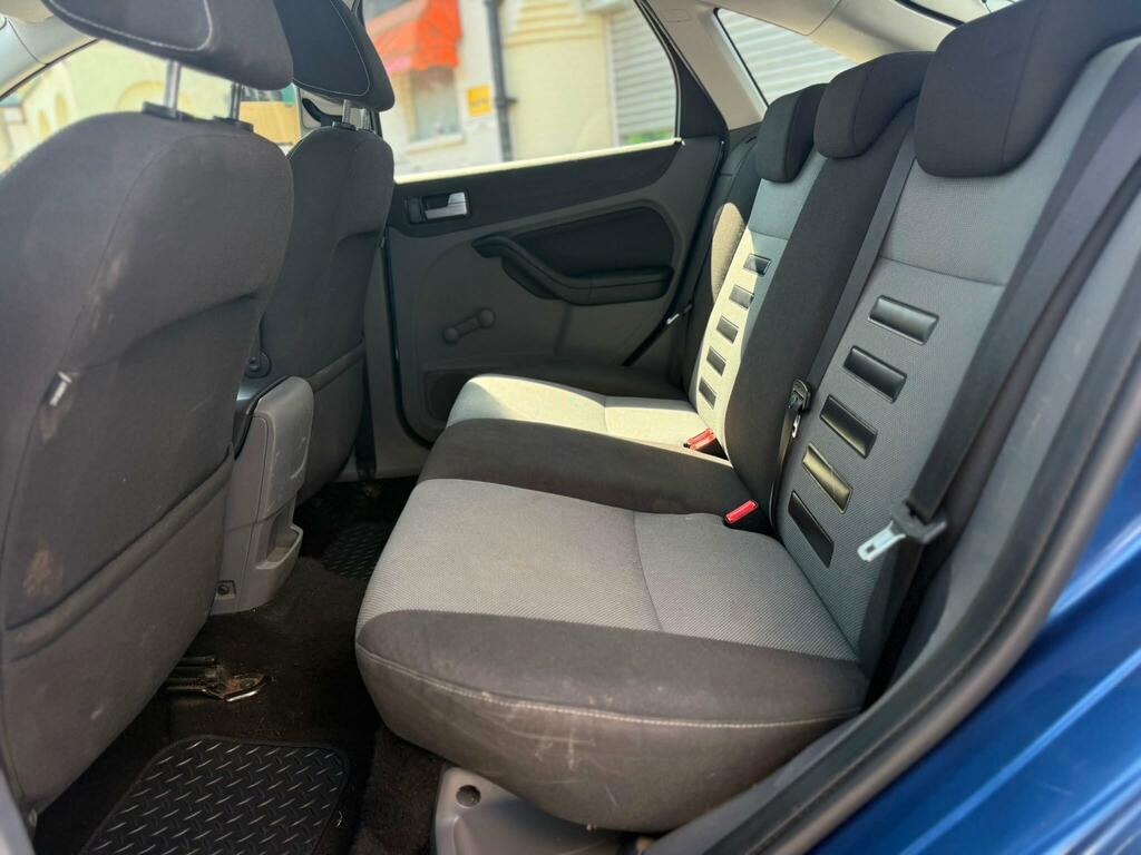 Ford Focus 1.6 Zetec Hatchback 161 Gkm, 9 Blue #16