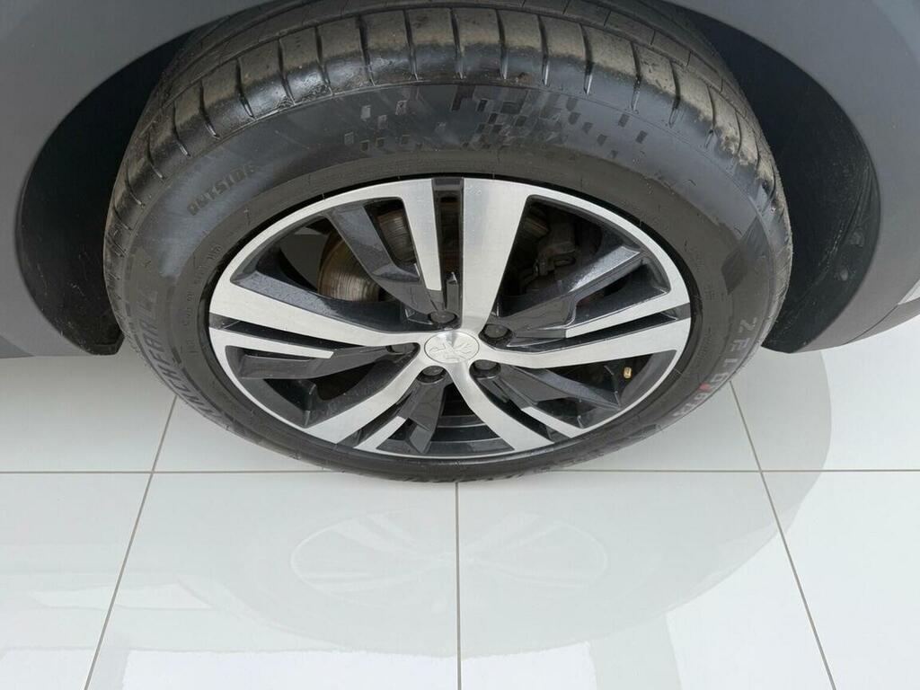 Peugeot 5008 Allure Green #32