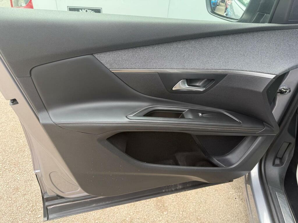Peugeot 5008 Allure Green #27