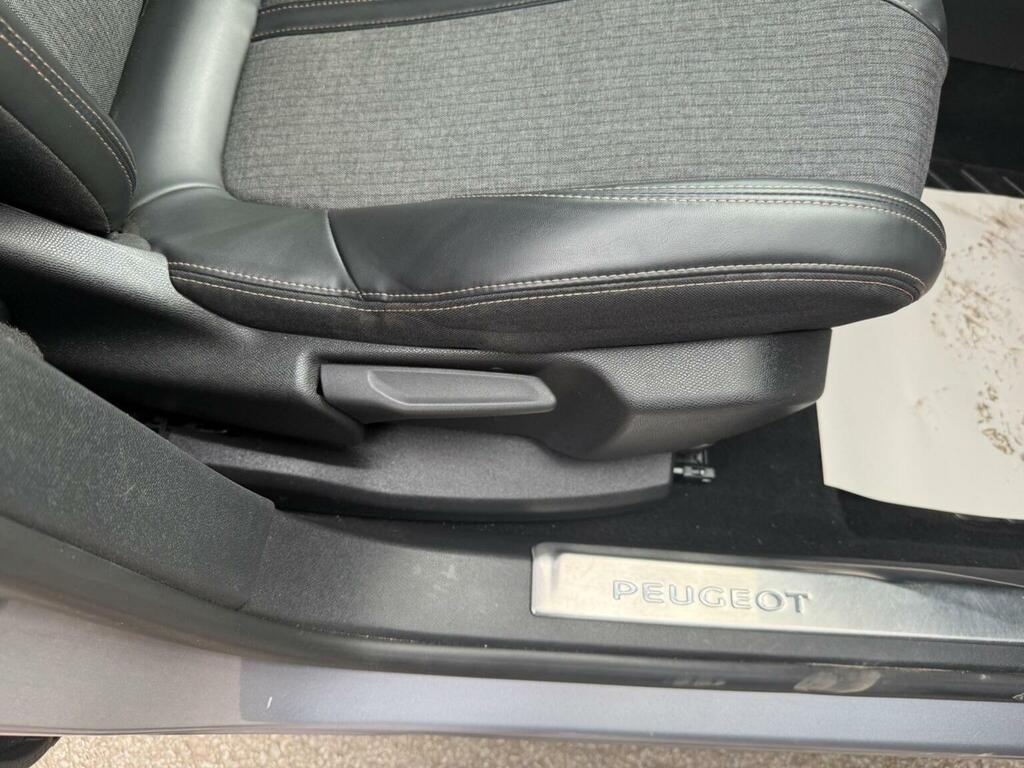 Peugeot 5008 Allure Green #12