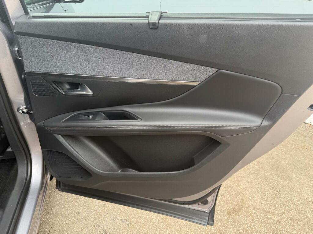 Peugeot 5008 Allure Green #22
