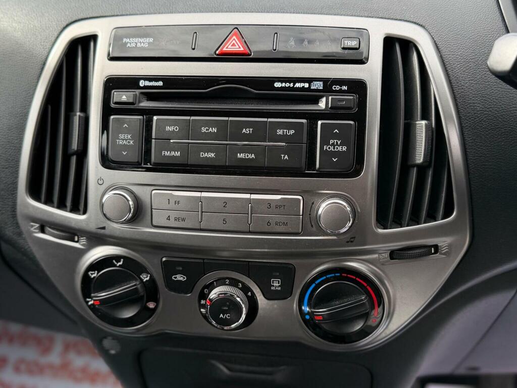 Hyundai I20 1.2 Classic Euro 5 Red #27