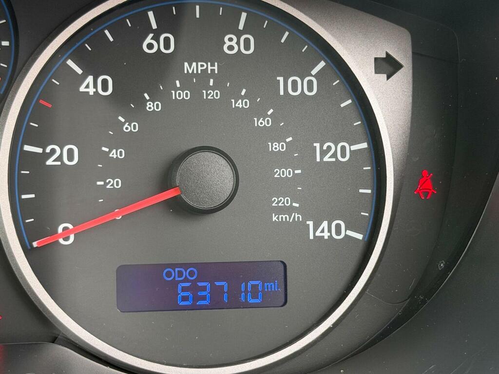 Hyundai I20 1.2 Classic Euro 5 Red #26