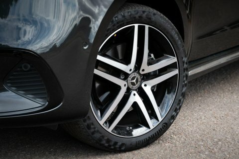 Mercedes-Benz V Class V300 D Exclusive 9G-tronic Ex Long6 St Pack Black #31