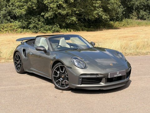 Porsche 911 3.7T 992 Turbo Green