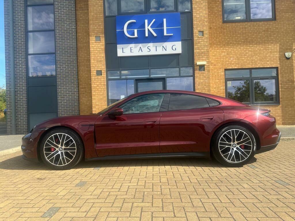 Porsche Taycan Performance 79.2Kwh 4S 4Wd Red #3