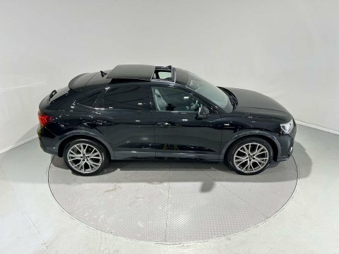 Audi Q3 2.0 Q3 Sportback KV70WJA Black #4