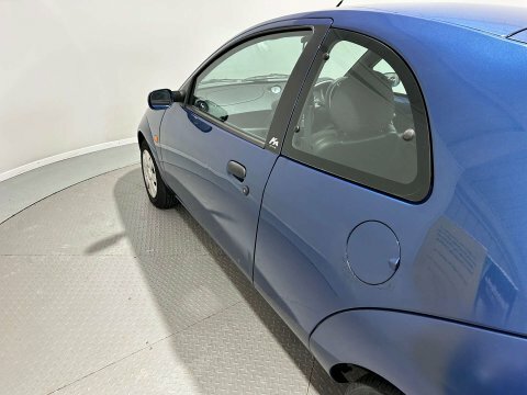 Ford KA 1.3 Style Hatchback 147 Gkm, 6 Red #17