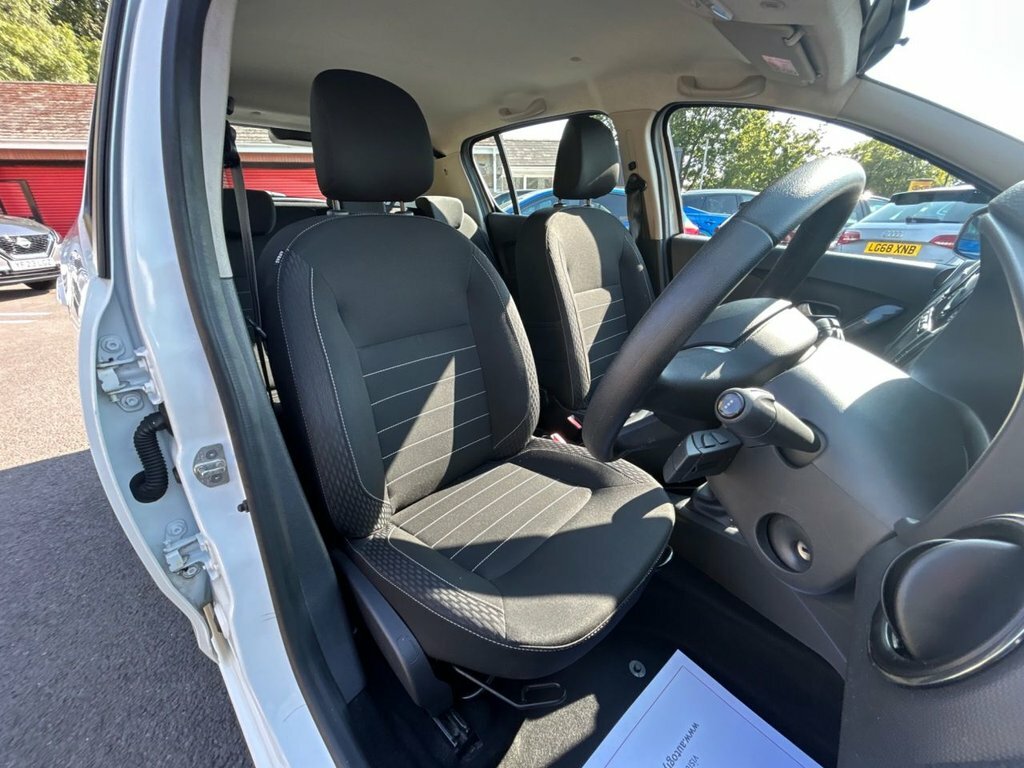 Dacia Sandero 0.9L Comfort White #6