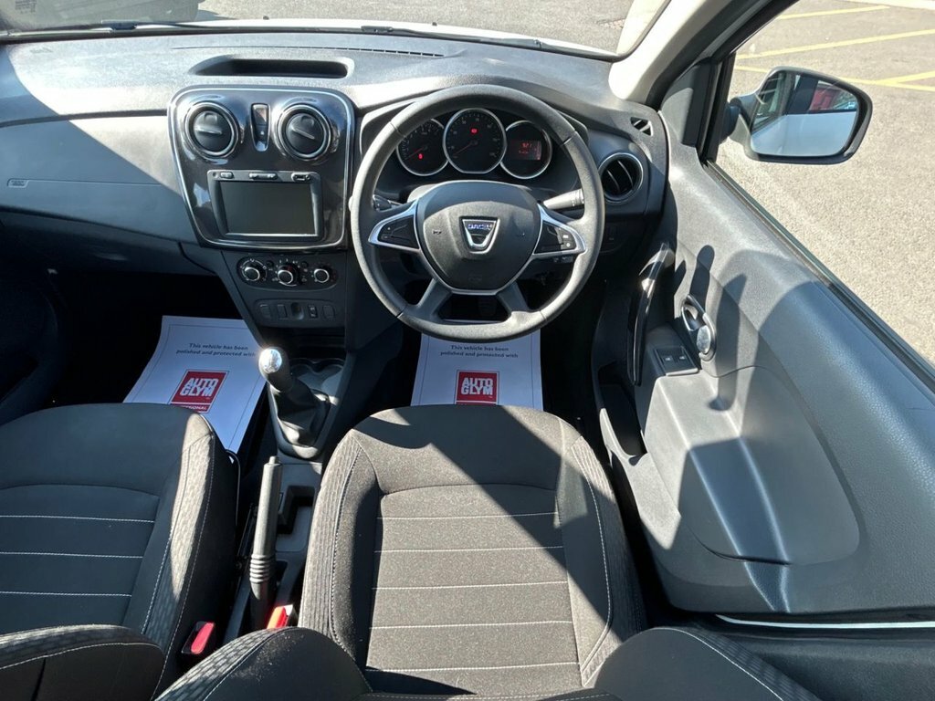 Dacia Sandero 0.9L Comfort White #2