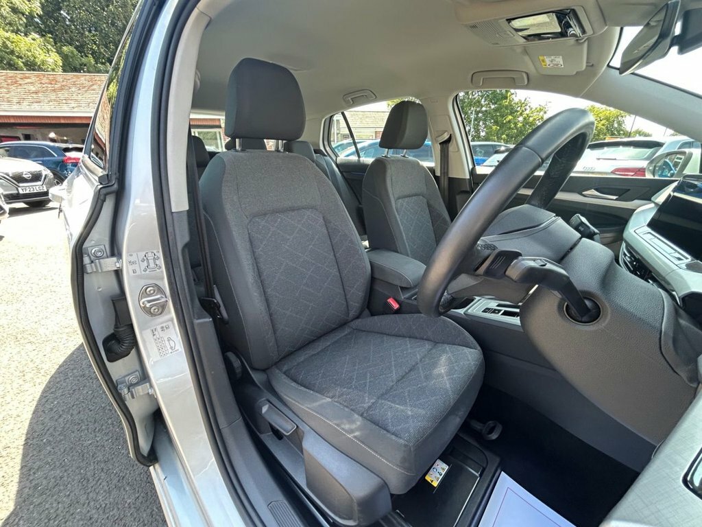 Volkswagen Golf 1.5L Life Silver #6
