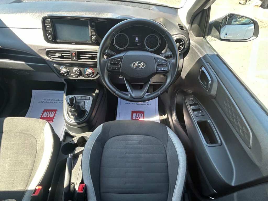 Hyundai I10 1.2L Se Connect White #2
