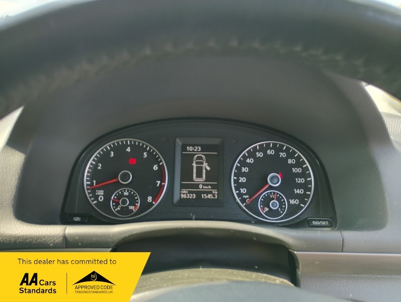 Volkswagen Touran Se Ts 1.4 Black #4