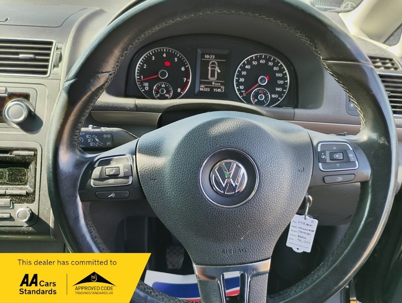 Volkswagen Touran Se Ts 1.4 Black #3