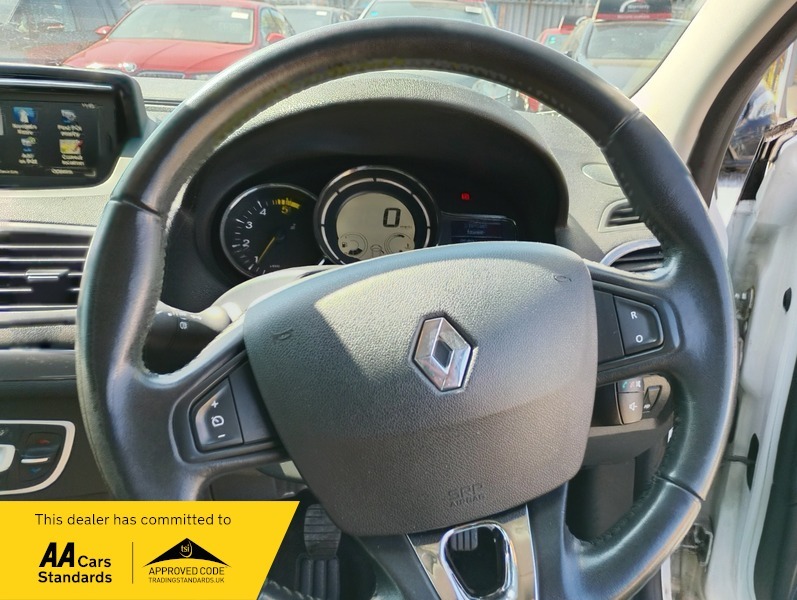 Renault Megane Dynamique Nav Dci Ulez White #2