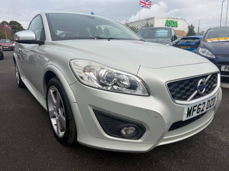 Volvo C30 2.0 R Design - 2012 62 WF62DZD White #2