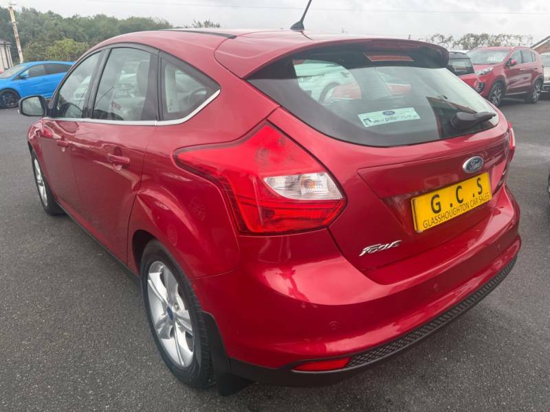 Ford Focus 1.6 125 Zetec - 1 Former Keeper - 2011 11 Red #5
