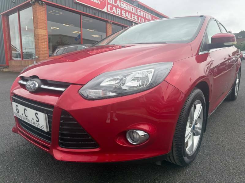 Ford Focus 1.6 125 Zetec - 1 Former Keeper - 2011 11 Red