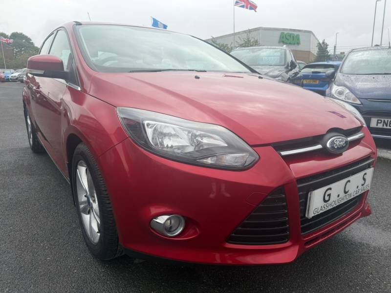 Ford Focus 1.6 125 Zetec - 1 Former Keeper - 2011 11 Red #2